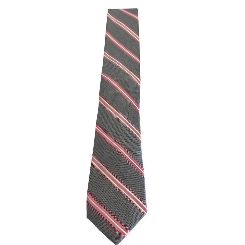 Kenneth Cole gray pink white stripe 100 % polyester length 29 inches
